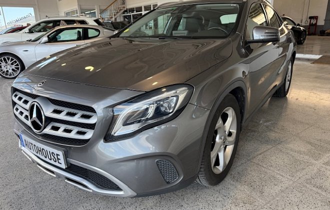 2017 Mercedes-Benz GLA180 - Automatic 