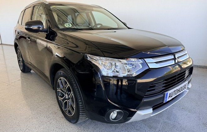 2015 Mitsubishi Outlander 2.2 DI-D Kaiteki 4WD, Auto, 7 seats 