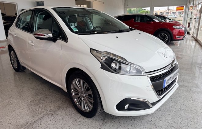 2018 Peugeot 208 1.2 PureTech Allure - Auto 