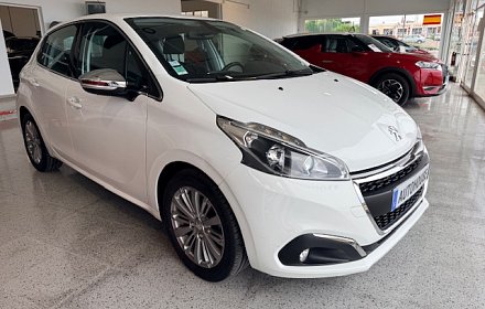 2018 Peugeot 208 1.2 PureTech Allure - Auto 